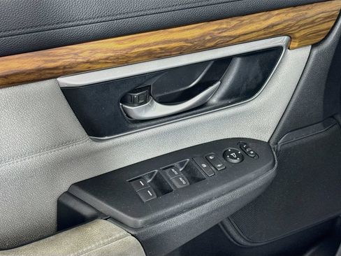 Used 2018 Honda CR-V EX image 17