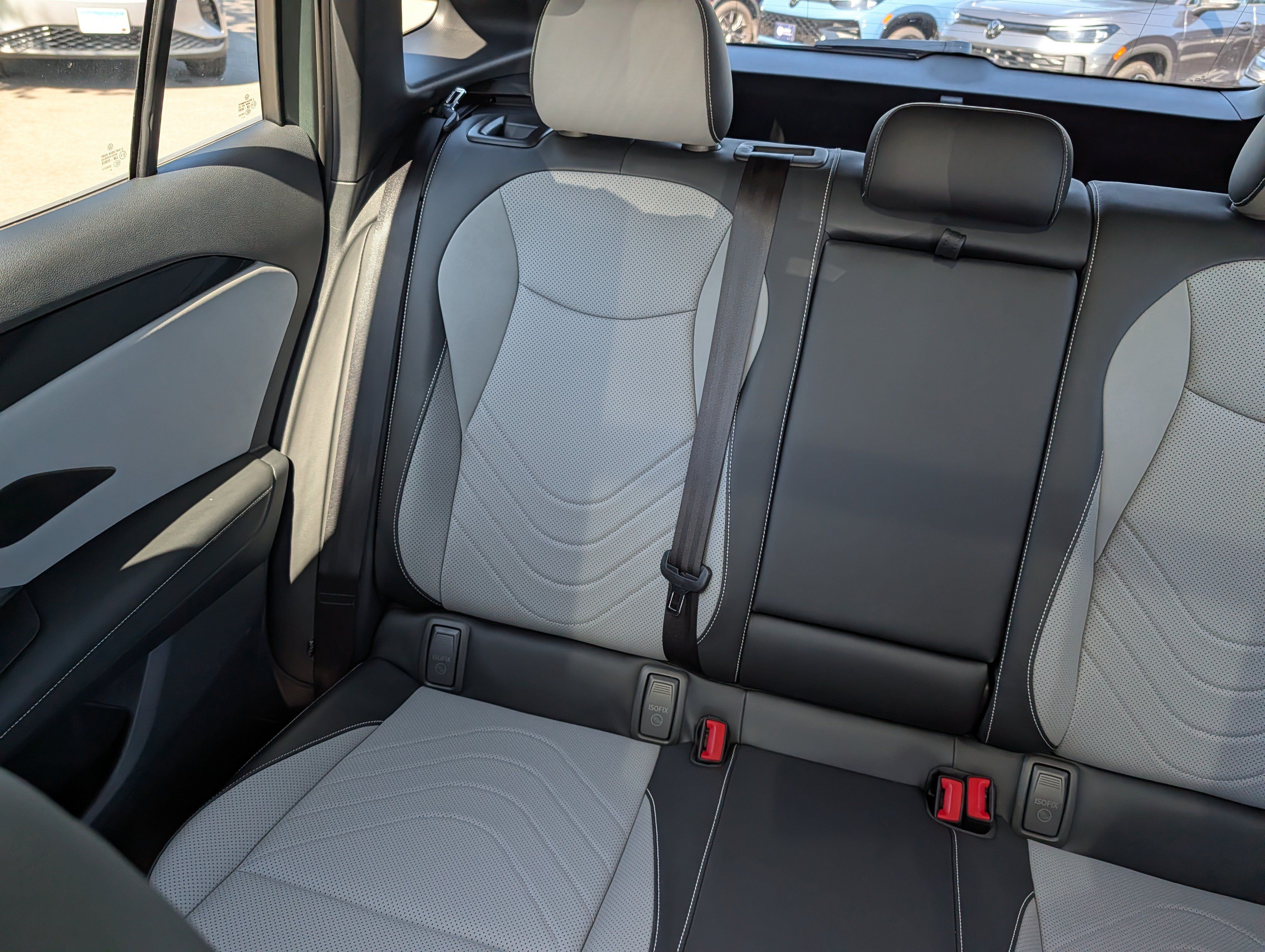 Certified 2026 Volkswagen Tiguan SE R-Line AWD/4WD image 12
