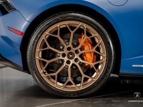 Used 2023 Lamborghini Huracan Tecnica image 25