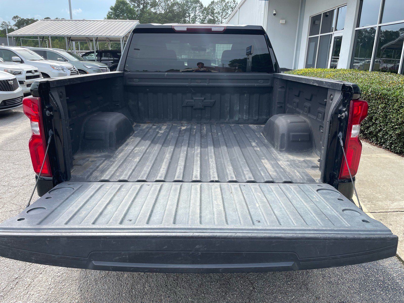Used 2021 Chevrolet Silverado 1500 RST AWD/4WD image 6