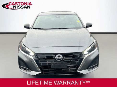 Used 2024 Nissan Altima 2.5 S FWD image 2