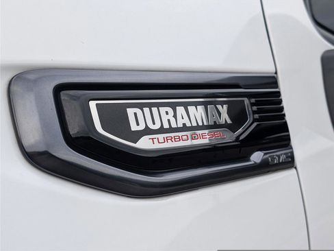 Used 2024 GMC Sierra 1500 AT4 w/ Technology Package image 37