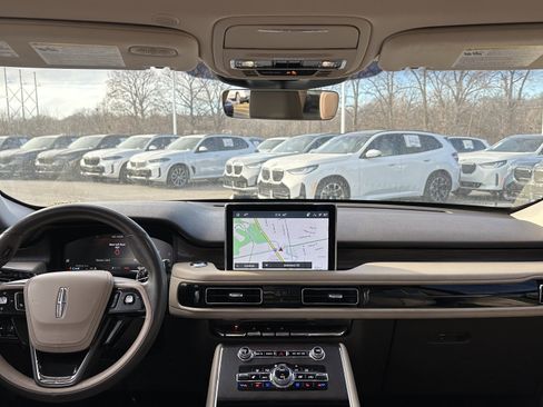 Used 2022 Lincoln Aviator Reserve w/ Equipment Group 201A image 30