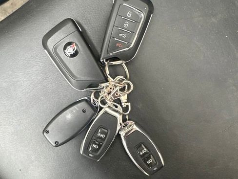 Used 2004 Chevrolet Corvette Z06 w/ Z06 Preferred Equipment Group RWD image 38