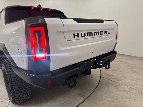 Used 2024 GMC Hummer EV 3X w/ Battery Pack, 24 Module Pack AWD/4WD image 18