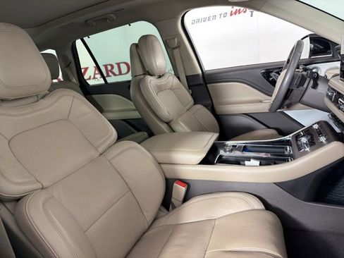 Used 2023 Lincoln Aviator Reserve w/ Equipment Group 201A AWD/4WD image 16