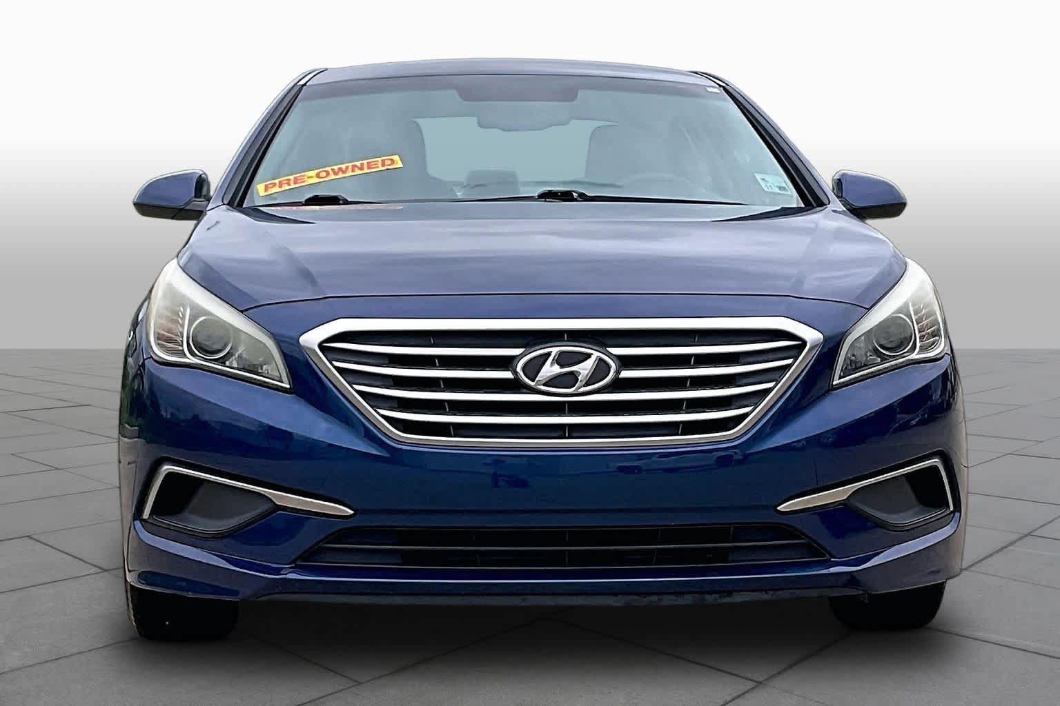 Used 2016 Hyundai Sonata SE FWD image 4