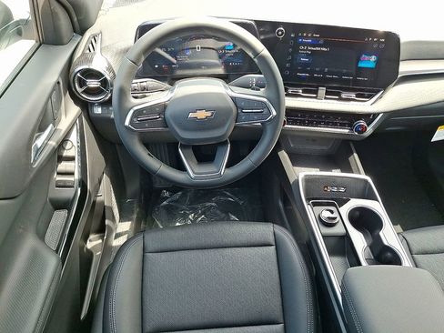 New 2026 Chevrolet Equinox LT w/ Convenience Package II image 27