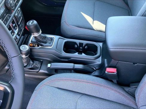 New 2026 Jeep Wrangler Rubicon AWD/4WD image 8