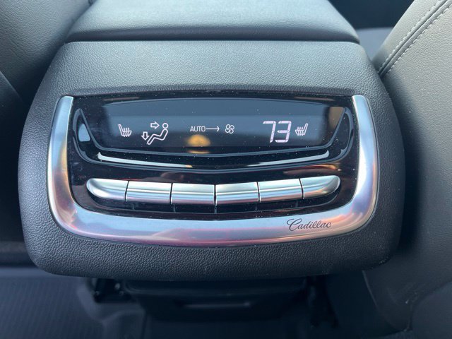 Used 2024 Cadillac XT6 Sport w/ Technology Package AWD/4WD image 15
