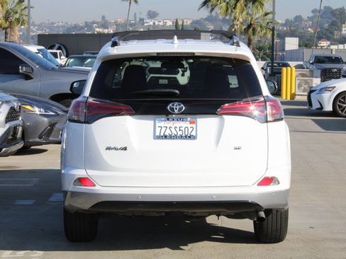 Used 2017 Toyota RAV4 SE image 20
