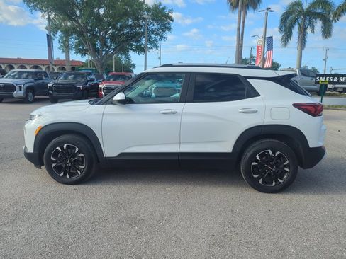 Used 2023 Chevrolet TrailBlazer LT FWD image 5