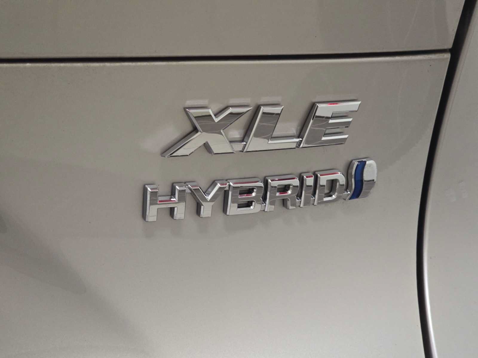 Certified 2021 Toyota Venza XLE AWD/4WD image 7