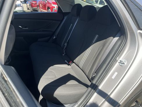 Used 2023 Hyundai Elantra SEL FWD image 21