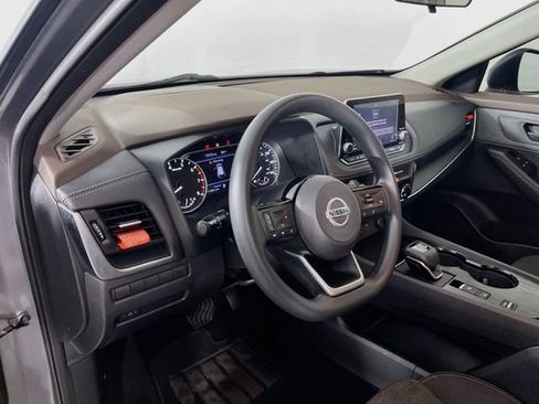 Used 2021 Nissan Rogue S FWD image 9