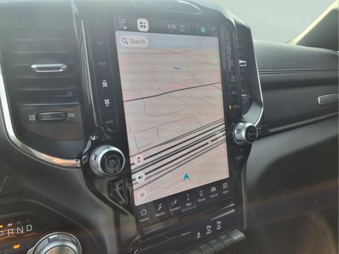 Used 2025 RAM 1500 Laramie image 16