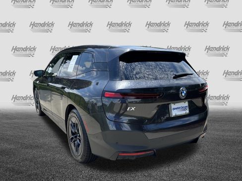 Used 2023 BMW iX xDrive50 w/ Premium Package AWD/4WD image 9