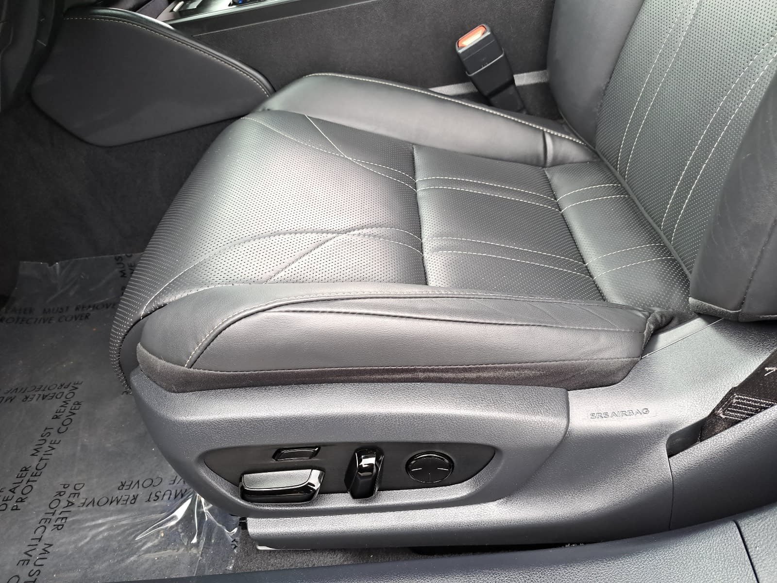 Used 2024 Lexus ES 300h w/ Accessory Package (Z1) FWD image 31