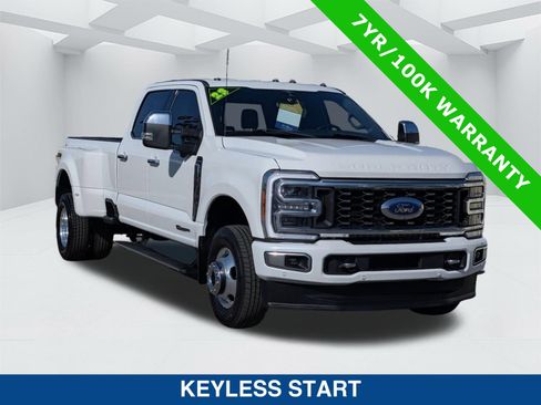 Certified 2023 Ford F350 Platinum w/ FX4 Off-Road Package image 2