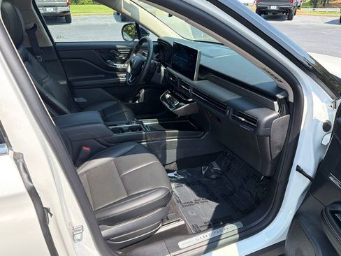 Used 2025 Lincoln Corsair Grand Touring w/ Equipment Group 301A AWD/4WD image 16