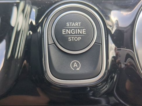 New 2025 Mercedes-Benz GLA 250 image 14