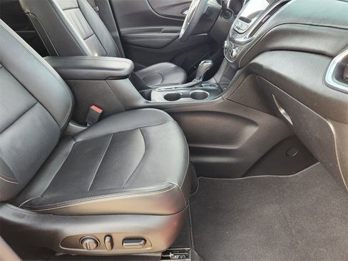 Used 2019 Chevrolet Equinox Premier image 9