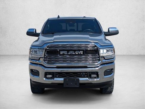Used 2022 RAM 2500 Limited AWD/4WD image 2