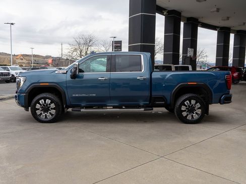 Used 2025 GMC Sierra 2500 Denali w/ Denali Reserve Package image 4