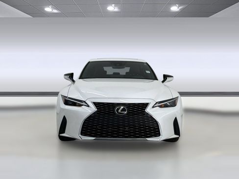 Used 2025 Lexus IS 300 w/ Comfort Package RWD image 6