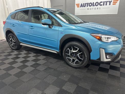 Used 2022 Subaru Crosstrek Hybrid w/ Moonroof Package w/Navigation image 3