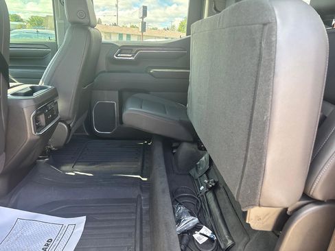 Used 2024 GMC Sierra 1500 SLT w/ SLT Premium Plus Package image 37