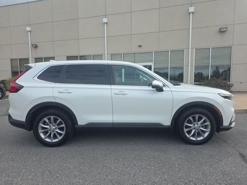 Used 2023 Honda CR-V EX-L image 4