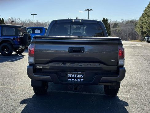 Used 2020 Toyota Tacoma TRD Sport image 21