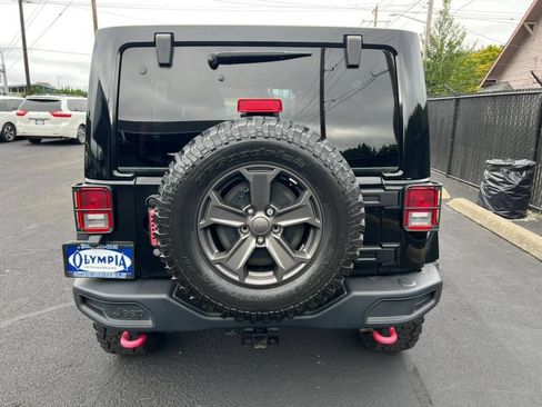 Used 2018 Jeep Wrangler Unlimited Rubicon AWD/4WD image 13
