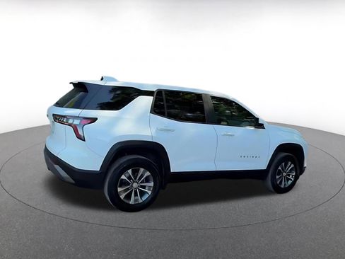 Used 2025 Chevrolet Equinox LT FWD image 14