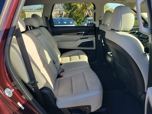 Used 2020 Kia Telluride EX w/ Towing Package image 12