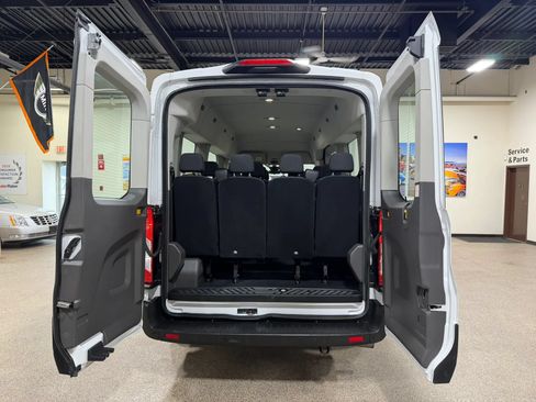 Used 2022 Ford Transit 350 XLT RWD image 19