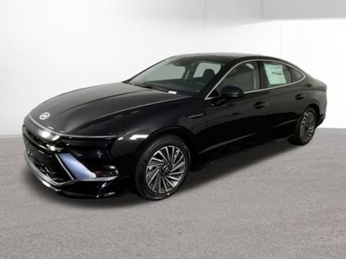 Used 2026 Hyundai Sonata SEL FWD image 4