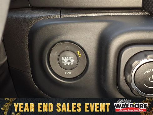 Used 2023 Jeep Gladiator Sport image 21