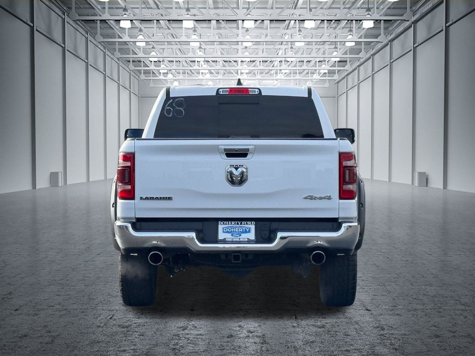 Used 2021 RAM 1500 Laramie w/ Off Road Group AWD/4WD image 11