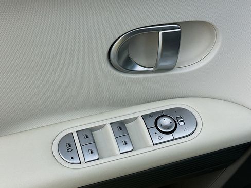 Used 2024 Hyundai Ioniq 5 SEL RWD image 15