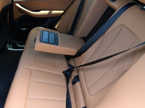 Used 2024 BMW X3 sDrive30i w/ Premium Package RWD image 12