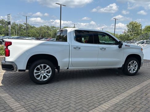 Used 2022 Chevrolet Silverado 1500 LTZ w/ Technology Package AWD/4WD image 6