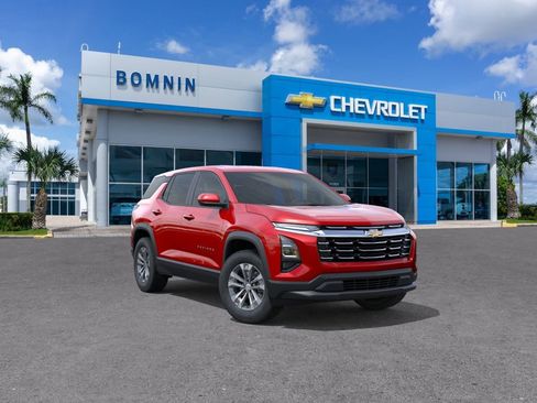 New 2026 Chevrolet Equinox LT FWD image 2