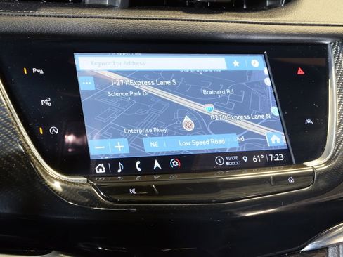 Used 2022 Cadillac XT6 Sport w/ Technology Package AWD/4WD image 6