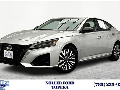 Used 2024 Nissan Altima 2.5 SV