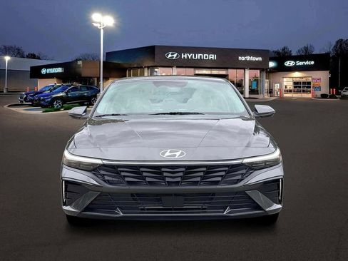 New 2026 Hyundai Elantra Limited image 12