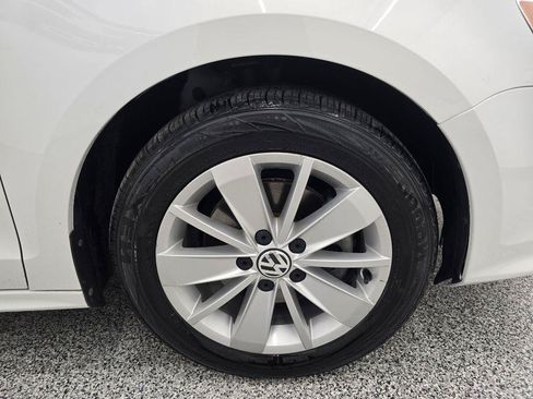 Used 2016 Volkswagen Jetta SE FWD image 30