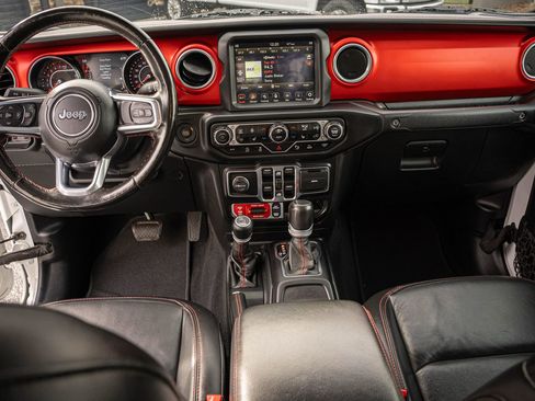 Used 2020 Jeep Gladiator Rubicon w/ Uconnect 4C Nav & Sound Group image 29