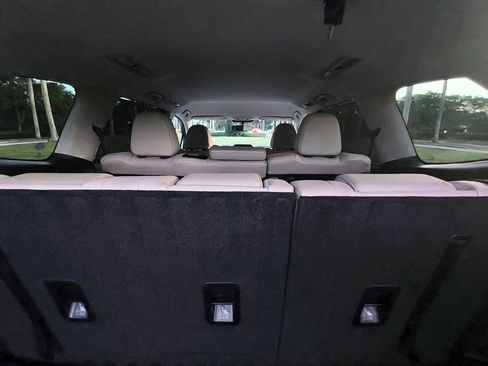 Used 2019 Subaru Ascent Limited image 52